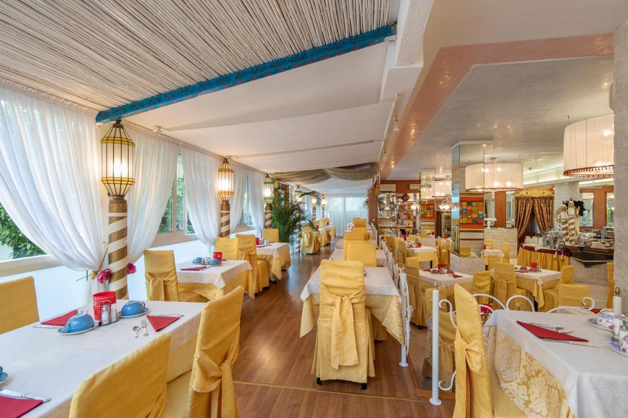 Hotel Milton Lido di Jesolo Esterno foto