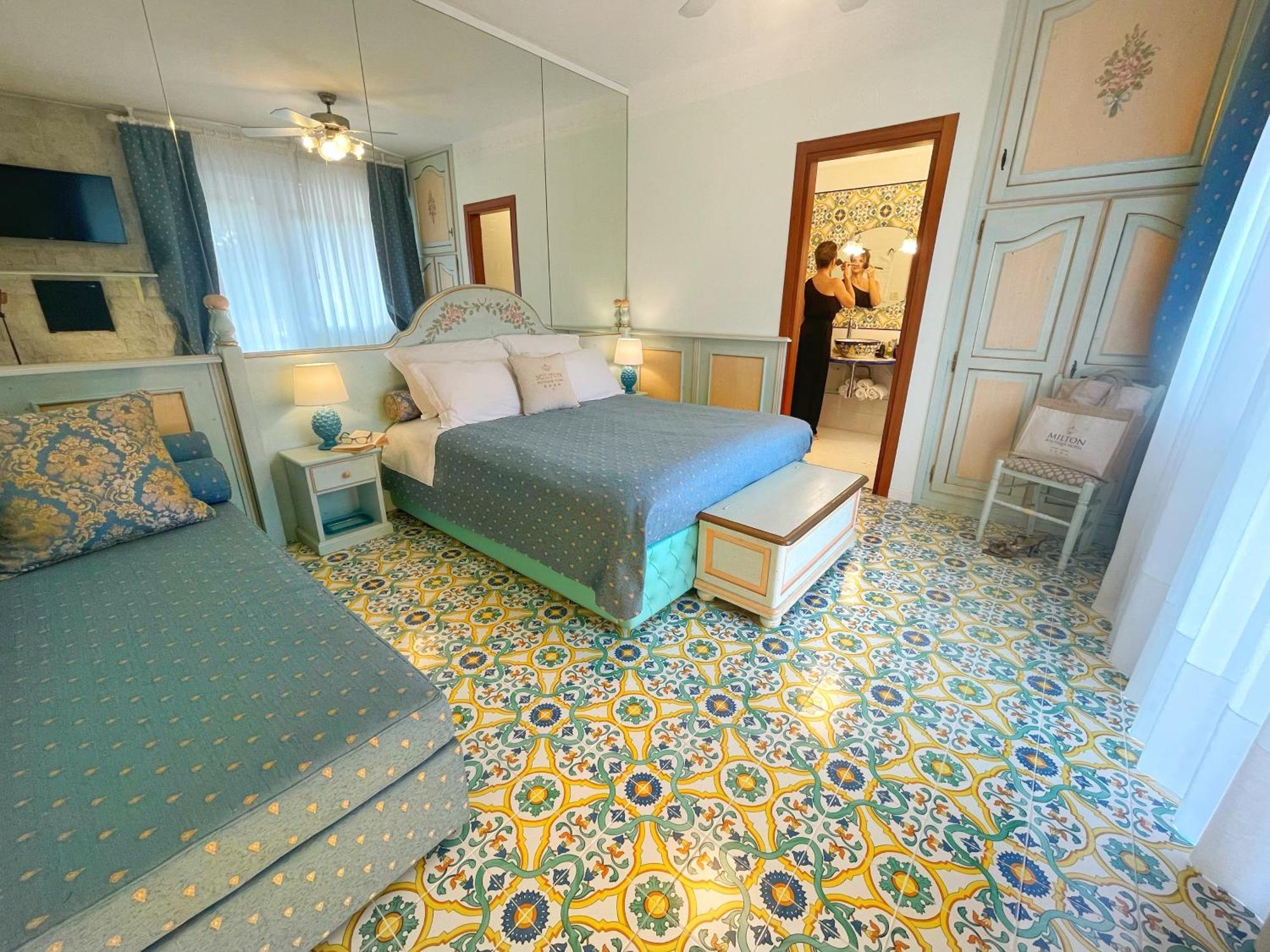 Hotel Milton Lido di Jesolo Esterno foto