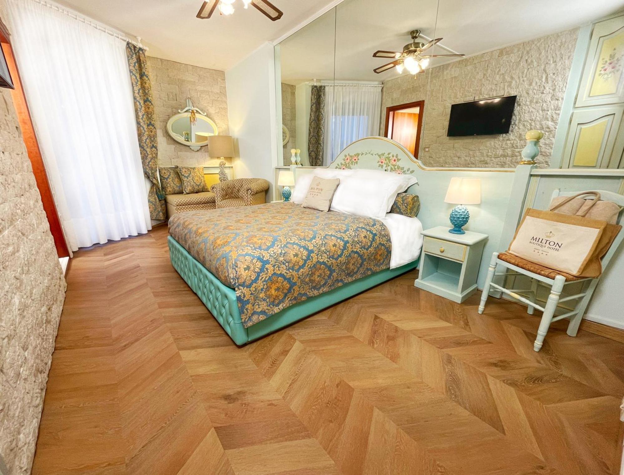 Hotel Milton Lido di Jesolo Esterno foto